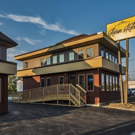 Aarya Hotel By Niagara Fashion Outlets Ниагарски водопад Екстериор снимка